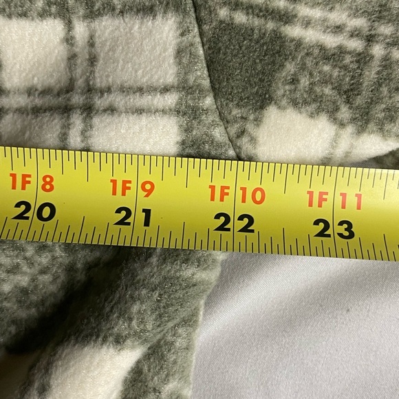 Cuddl Duds Fleecewear Bonded Sherpa Button-Front Shacket Green Olivemoss Plaid L - Picture 6 of 7